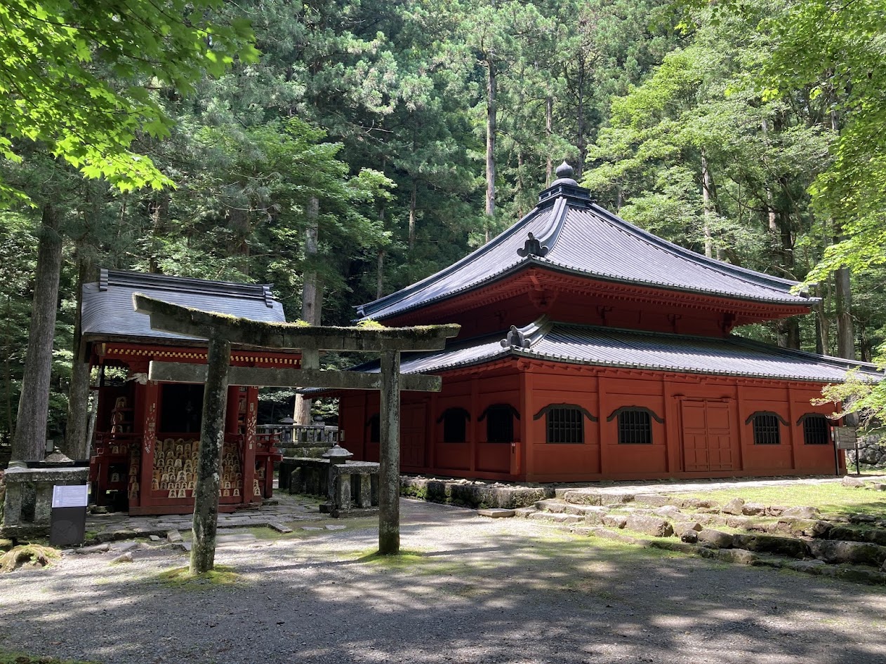 開山堂