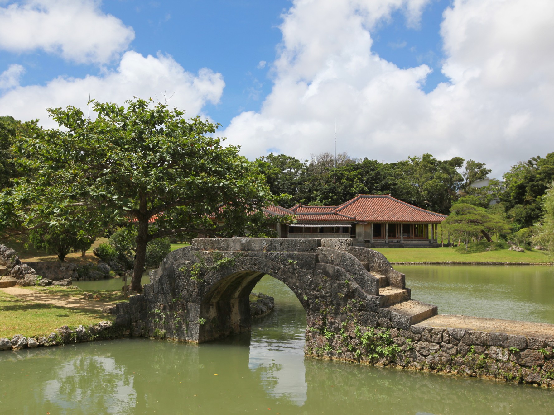 識名園