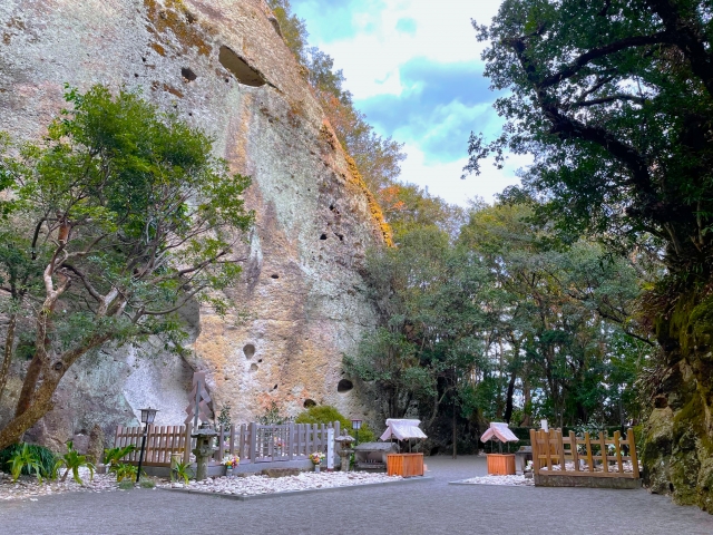花窟神社
