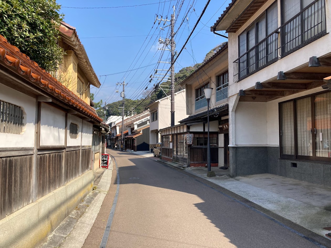 温泉津