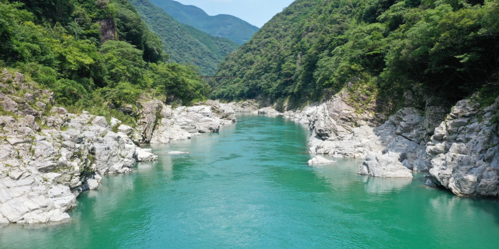 四国の地形と河川